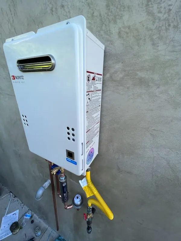 Tankless water heater installation for Bassett Creek homes